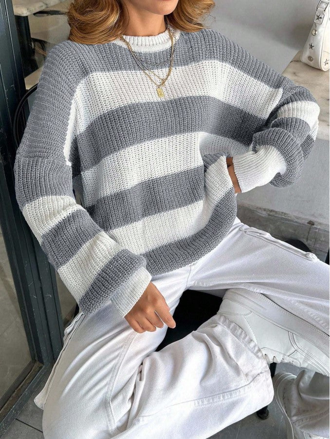 Çizgili Oversize Örgü Kazak - Gri Beyaz Salaş Triko Kazak fmoda602